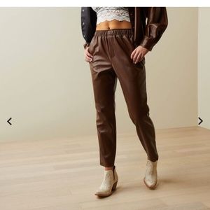 Ariat “Small town” joggers